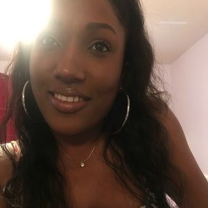 Meet your Posher, Bri